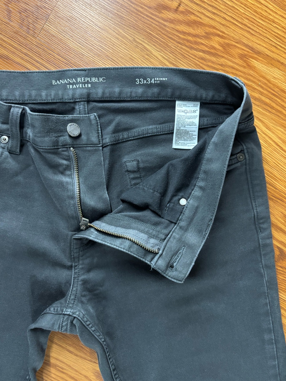 Banana Republic Black Traveler Jeans 33x34